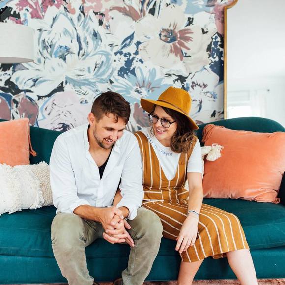 Meet your Posher, Claudia - Picture 1 of 1